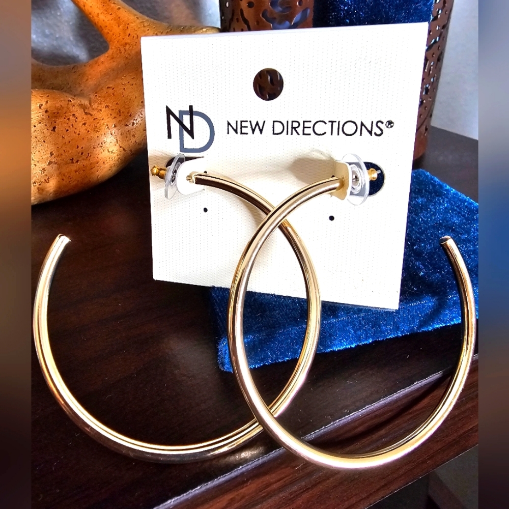 Goldtone Hoop Earrings NWOT